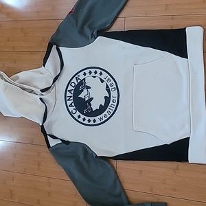 NWOT Canada Weathergear hooded sweatshirt